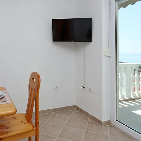 Appartamento With Parking Space Kostrena, Rijeka - 23422