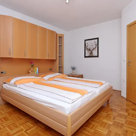 With Parking Space Kostrena, Rijeka - 23422 *