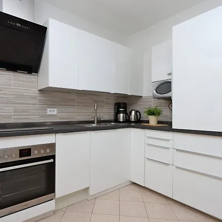 With Parking Space Kostrena, Rijeka - 23422 Apartmán