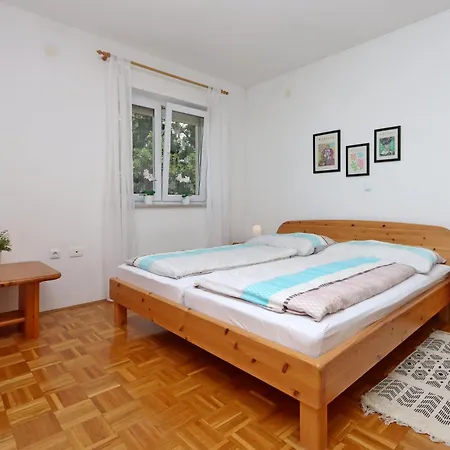 Apartmán With Parking Space Kostrena, Rijeka - 23422 *
