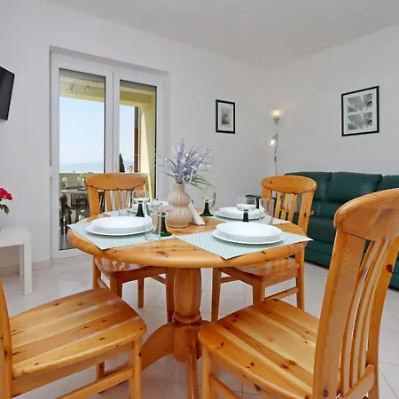 Apartment With A Parking Space Kostrena, Rijeka - 23422 Kostrena