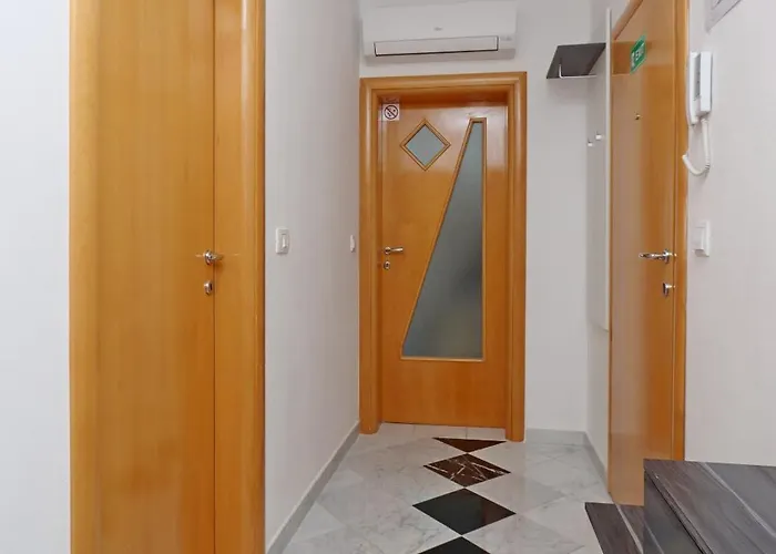 With Parking Space Kostrena, Rijeka - 23422 Apartman *